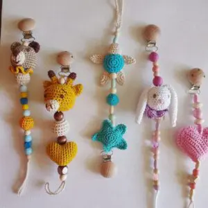 Cadena de chupete de algodón de colores