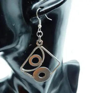 Orecchini Artigianali in Acciaio 316 – Leggerezza e Originalità. Prodotto artigianale Skillaly, Made in Italy.