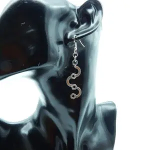 Orecchini Artigianali in Acciaio 316 – Leggerezza e Originalità. Prodotto artigianale Skillaly, Made in Italy.