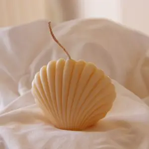 SEA SHELL – Candela Decorativa in Cera Vegetale d’Oliva – fatta a mano – Neutra – SU ORDINAZIONE. Prodotto autentico Skillaly, Made in Italy.