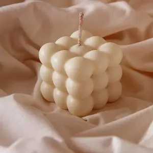 BUBBLE – Candela Decorativa in Cera Vegetale d’Oliva – fatta a mano – Neutra – SU ORDINAZIONE. Prodotto autentico Skillaly, Made in Italy.