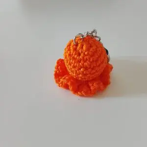 Piccolo polpo arancione portachiavi. Prodotto autentico Skillaly, Made in Italy.