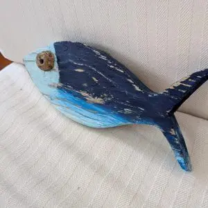 Pesce in legno di recupero. Prodotto autentico Skillaly, Made in Italy.