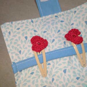 ¡Nuevo! Estuche azul para pinzas de pelo. Producto artesanal de alta calidad, fabricado en Italia.